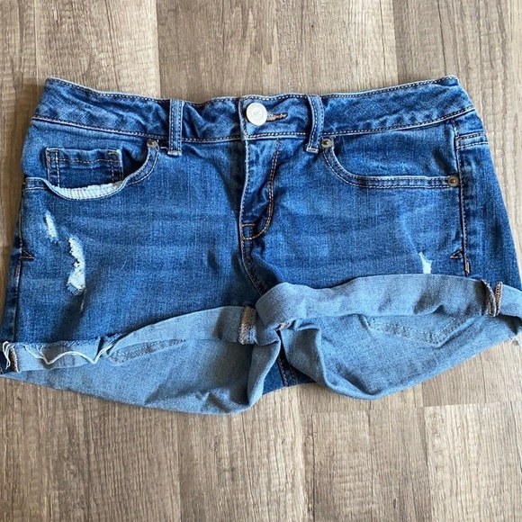 Aeropostale Denim Jean Short Distressed Blue size 4 - Picture 1 of 7